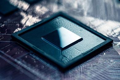 《光明记忆：无限》更新 修复22个BUG 可跳过开场动画